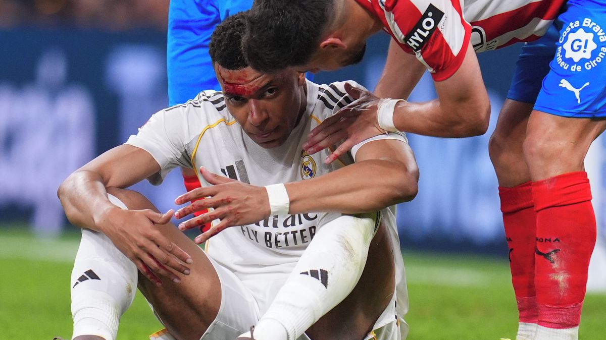 To byla penalta i na Měsíci. Naštvaný trenér Realu pálí do sudích